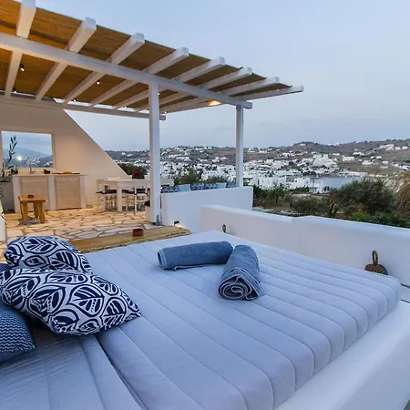 Kostantis Summer And Ornos (Mykonos)